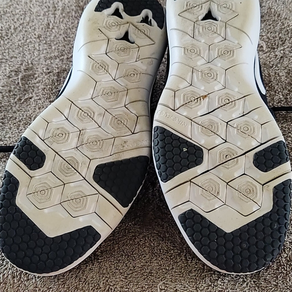 Nike Flex Sneakers - Picture 5 of 5